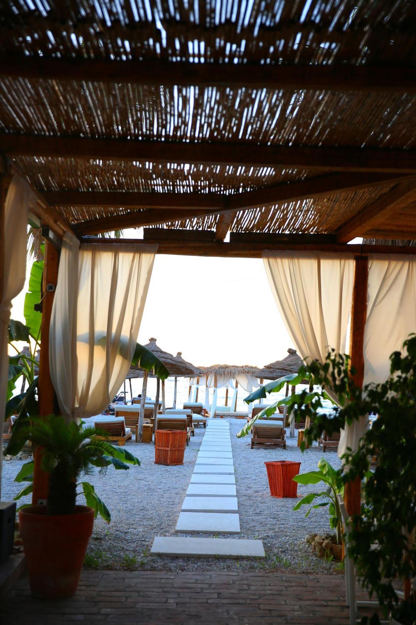 Oricon Coast Luxury Resort Bashkia e Orikumit Exteriör bild