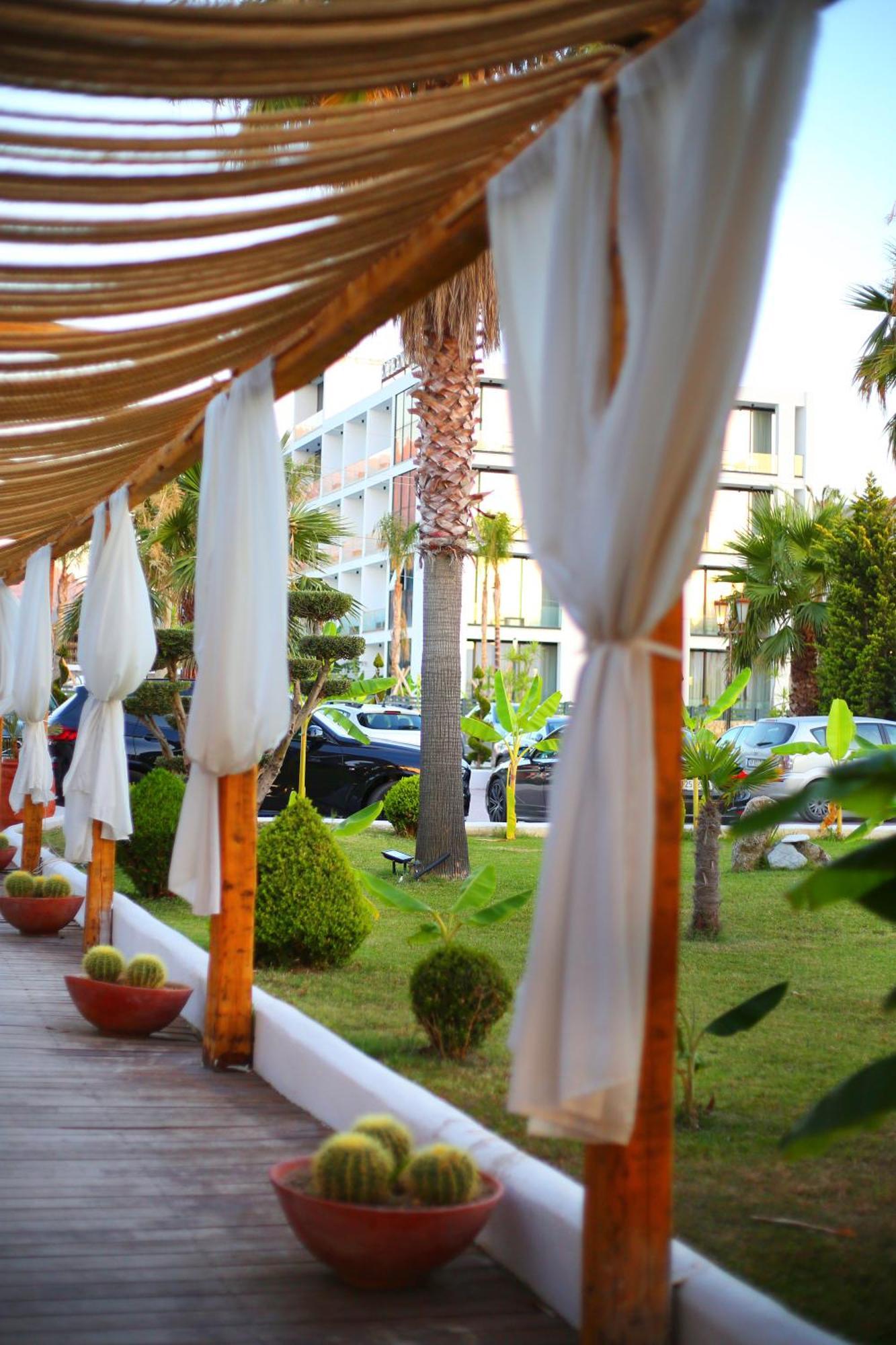 Oricon Coast Luxury Resort Bashkia e Orikumit Exteriör bild